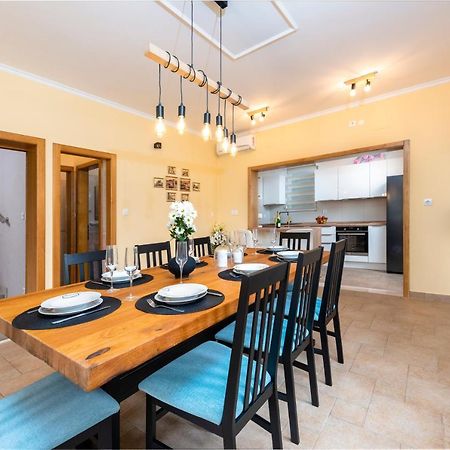 Vila Vergatum-Privacy,Gym,Billiards,Table Tennis Donji Brgat Bagian luar foto