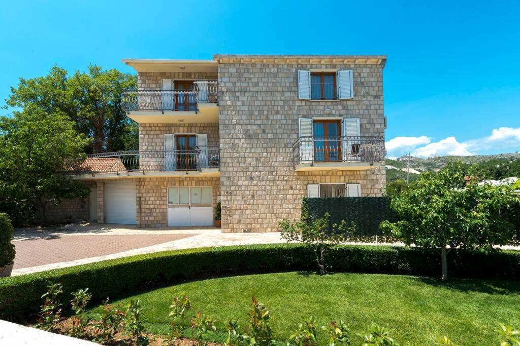 Vila Vergatum-Privacy,Gym,Billiards,Table Tennis Donji Brgat Bagian luar foto
