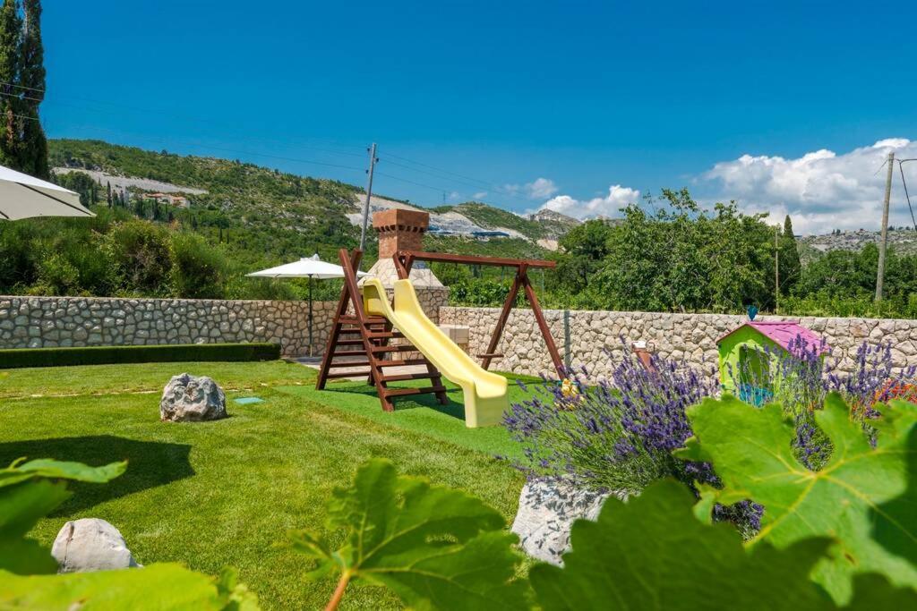 Vila Vergatum-Privacy,Gym,Billiards,Table Tennis Donji Brgat Bagian luar foto