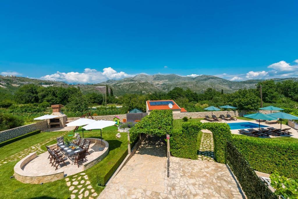 Vila Vergatum-Privacy,Gym,Billiards,Table Tennis Donji Brgat Bagian luar foto