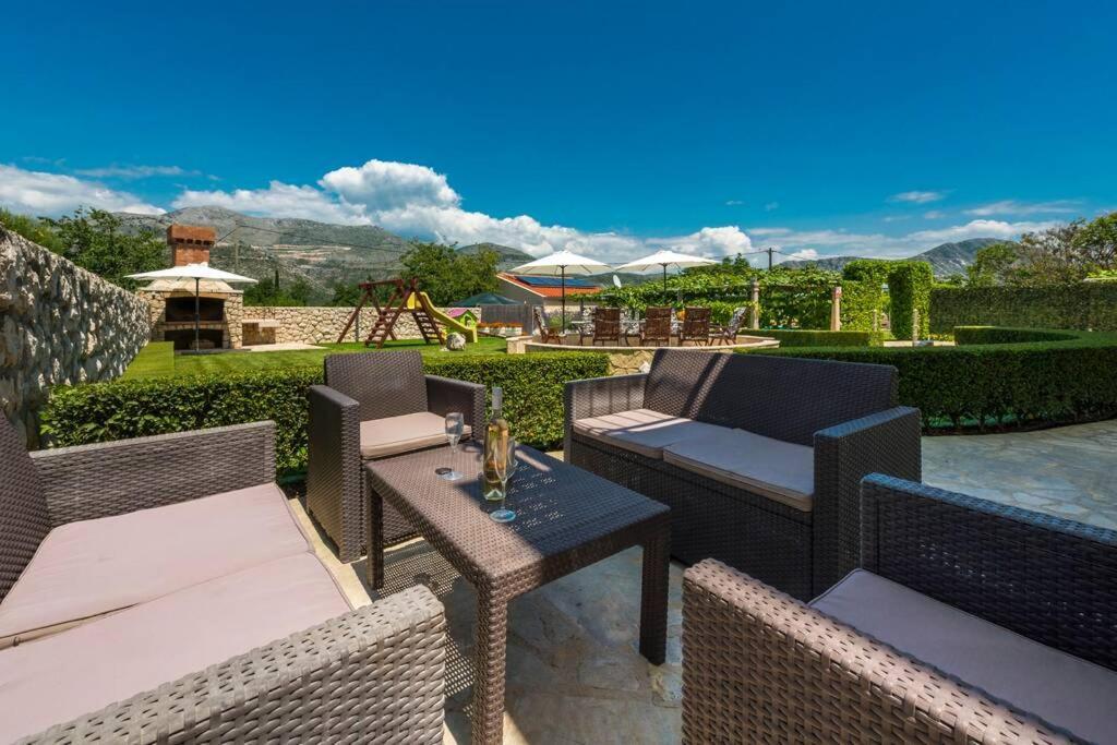 Vila Vergatum-Privacy,Gym,Billiards,Table Tennis Donji Brgat Bagian luar foto