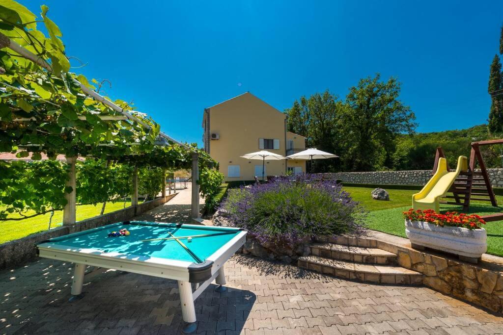 Vila Vergatum-Privacy,Gym,Billiards,Table Tennis Donji Brgat Bagian luar foto