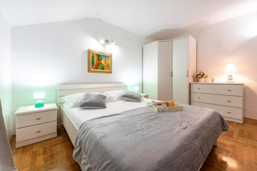 Vila Vergatum-Privacy,Gym,Billiards,Table Tennis Donji Brgat Bagian luar foto