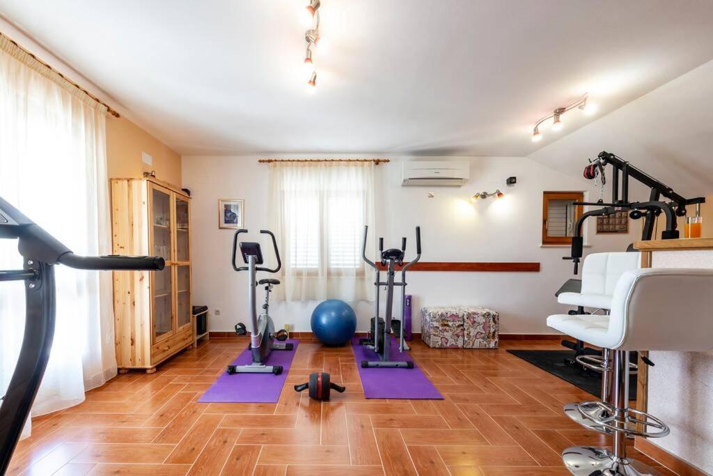 Vila Vergatum-Privacy,Gym,Billiards,Table Tennis Donji Brgat Bagian luar foto