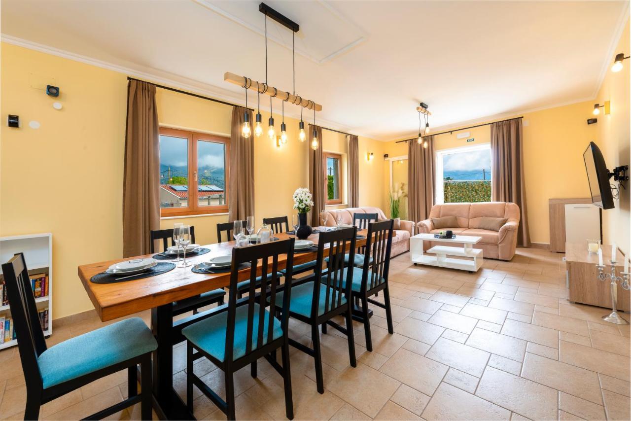 Vila Vergatum-Privacy,Gym,Billiards,Table Tennis Donji Brgat Bagian luar foto